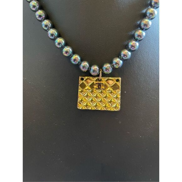 C*h*a*n*e*l Choker  - Picture 2 of 5